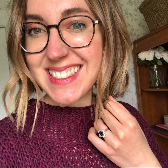 Meet your Posher, Rebecca - Picture 1 of 1